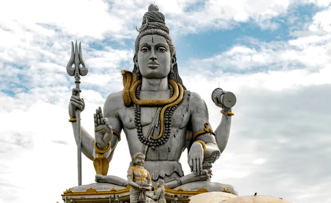 Mahashivratri 2024 Bhog: महाशिवरात्रि पर भोलेनाथ को लगाएं इन चीजों का भोग, यहां देखें पूरी लिस्ट