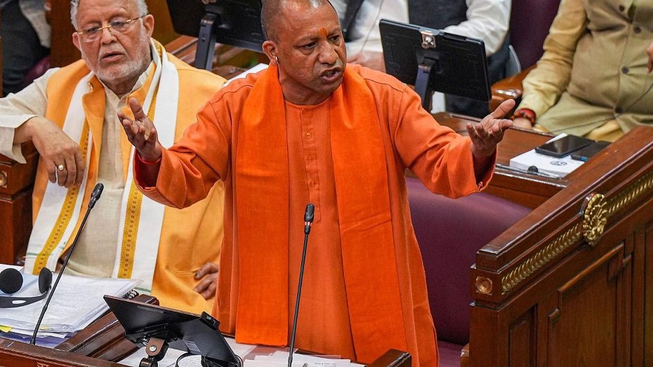 Who is this SP MP who cornered the Yogi government on health in the UP assembly