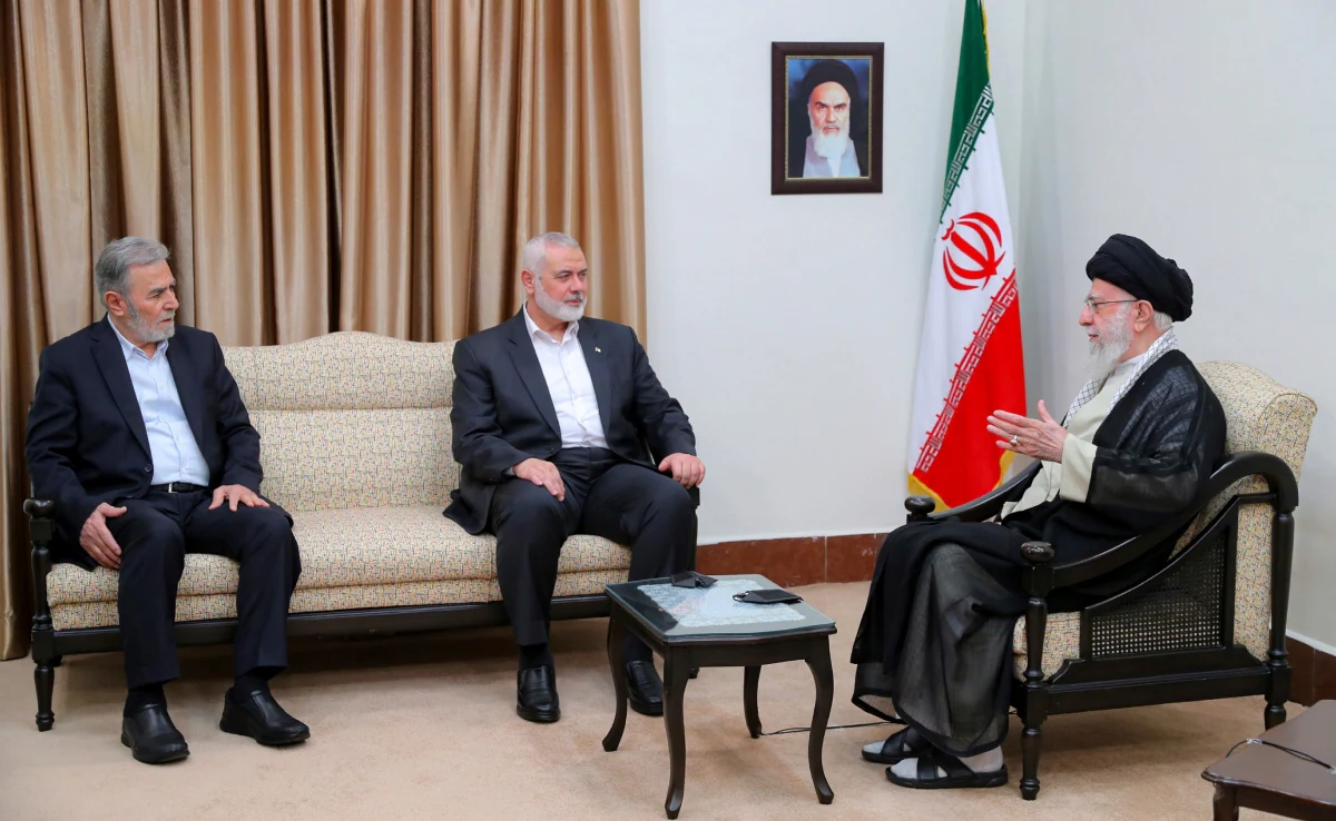 vod5a4vo_ismail-haniyeh-with-iran-supreme-leader-ayatollah-khamenei_625x300_31_July_24