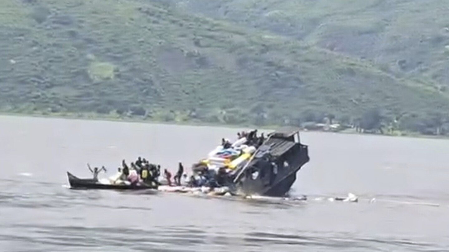 Major accident in Congo, boat sank in Lake Kivu, about 50 people died